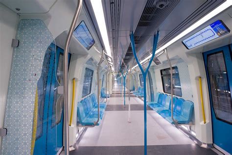 kuala lumpur inspiro|The metro platform from Siemens.
